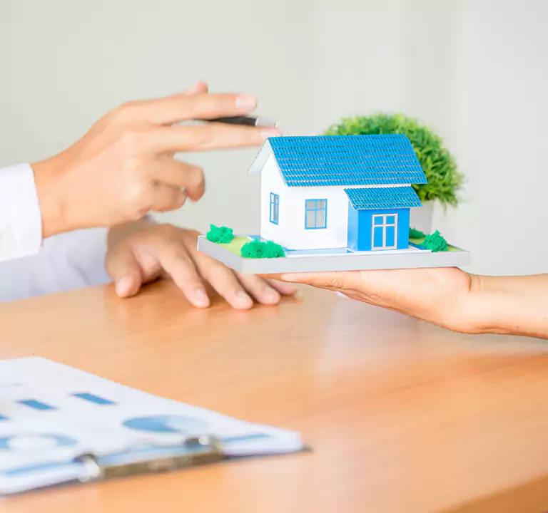 Why Choose Us to Sell a House with a Reverse Mortgage in Deer Park, NY?